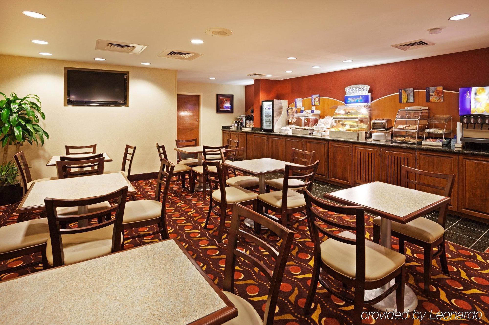 Comfort Suites Near Birkdale Village - Huntersville Restaurace fotografie